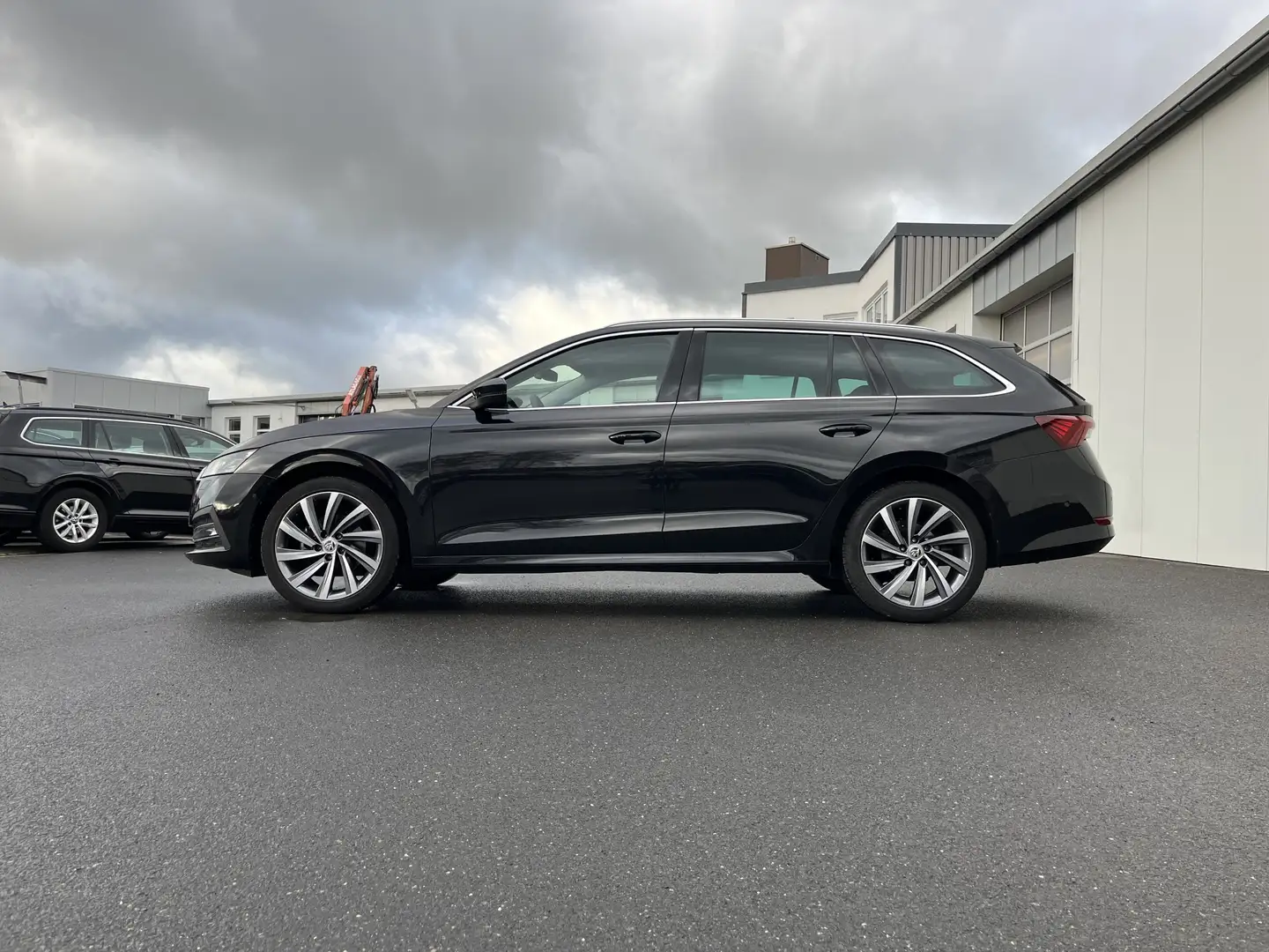 Skoda Octavia Combi 2.0 TDI DSG Style 163€ m. 20% Anzahlung AH Noir - 2