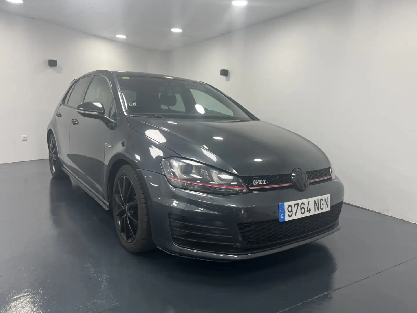 Volkswagen Golf GTI 2.0 TSI Performance DSG 230 Gris - 1