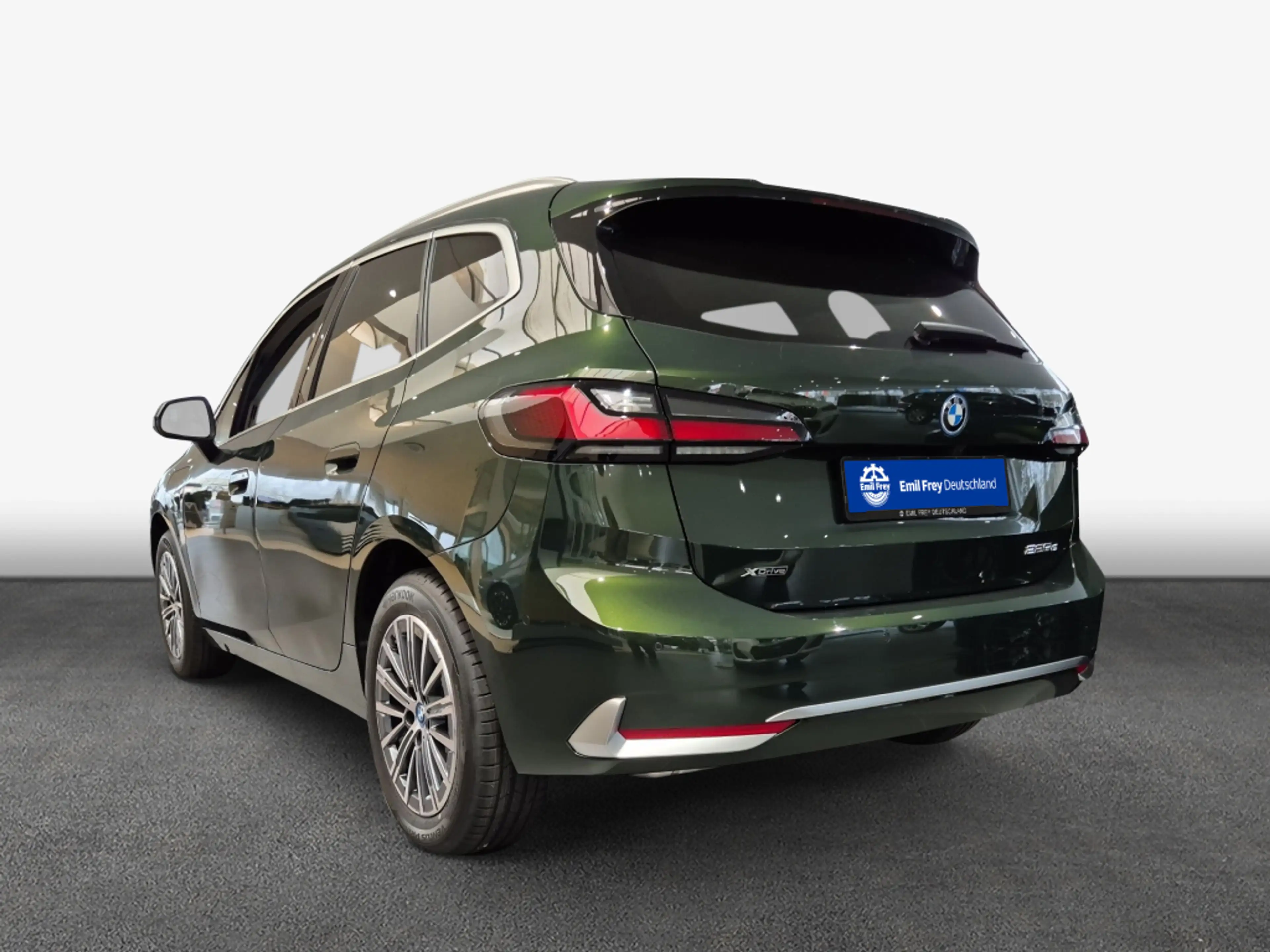 BMW 225 225e xDrive Active Tourer Aut. Luxury Line — photo 2