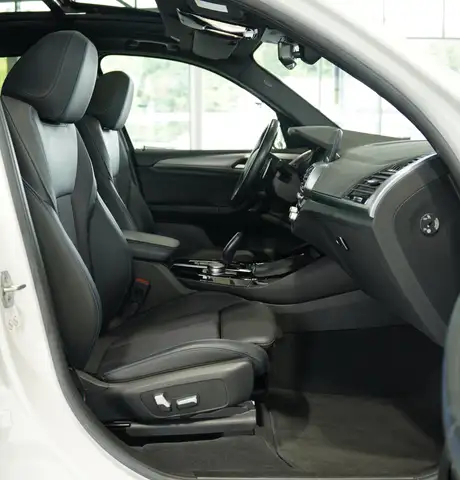 BMW X3 view 14