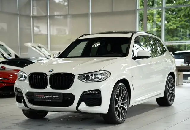 BMW X3 view 4