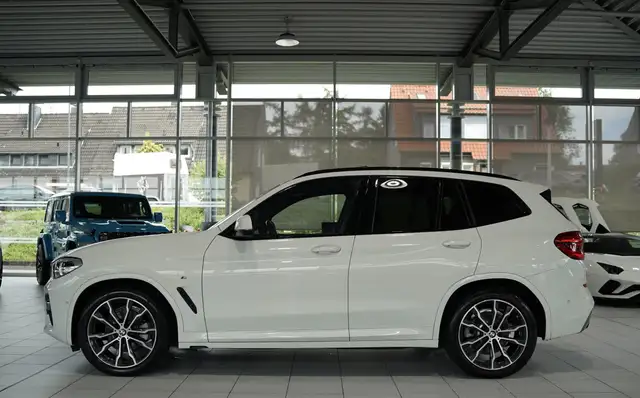 BMW X3 view 10