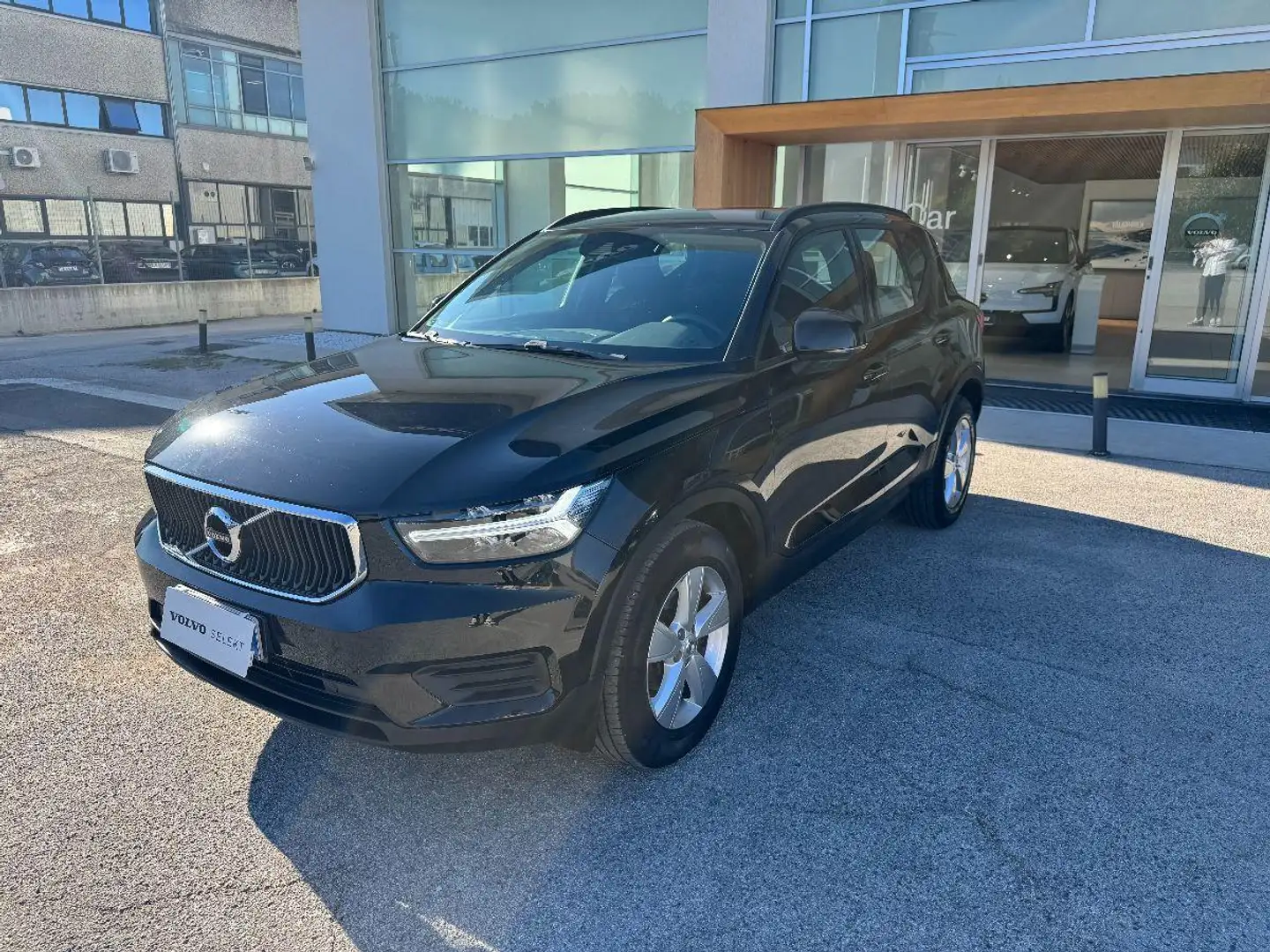 Volvo XC40 VOLVO -  - T2 Momentum pro manuale N1 Noir - 2