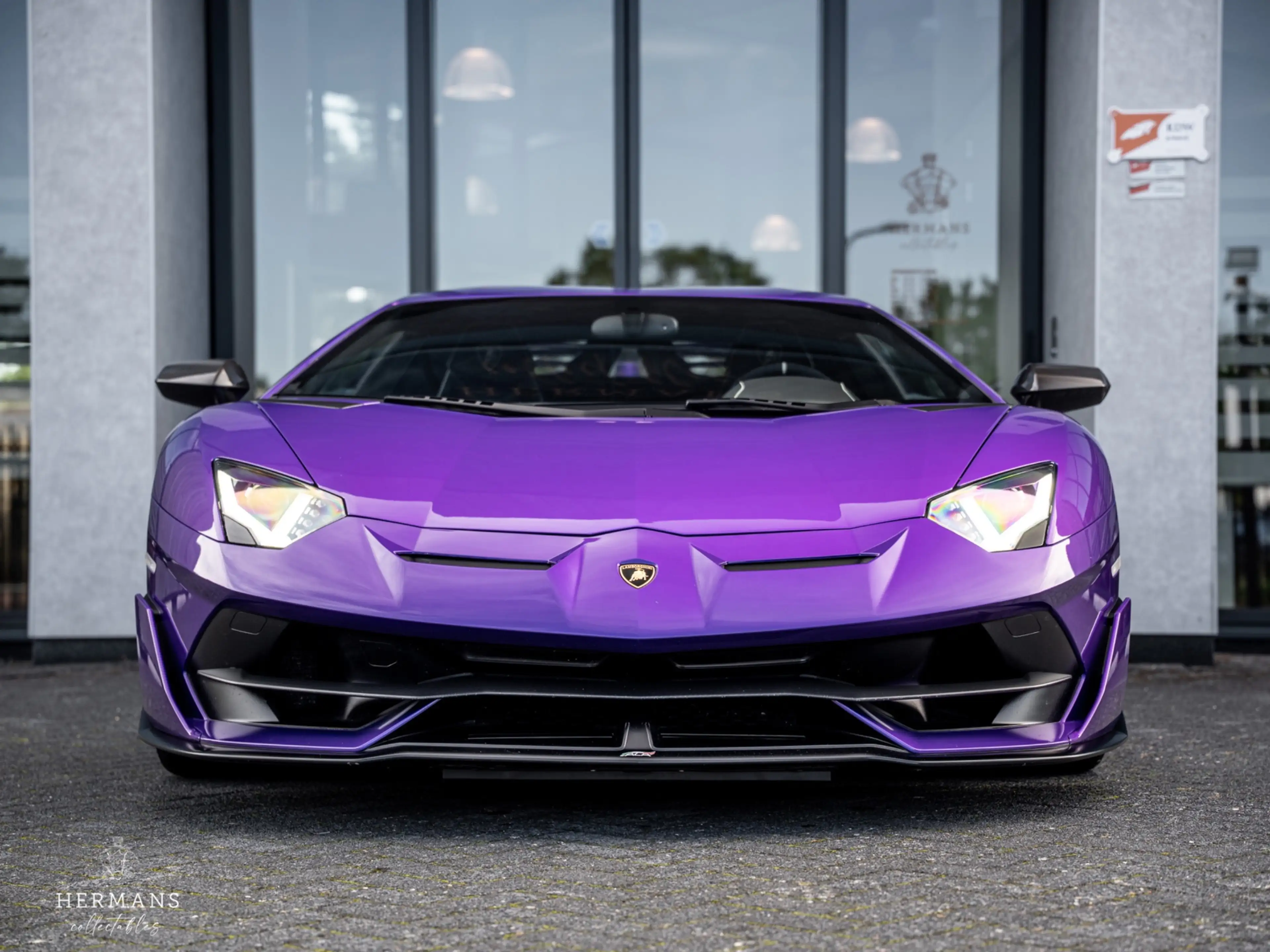 Lamborghini Aventador 6.5 V12 SVJ Coupé / Ad Personam / 1 of 900 / Carbo — photo 3
