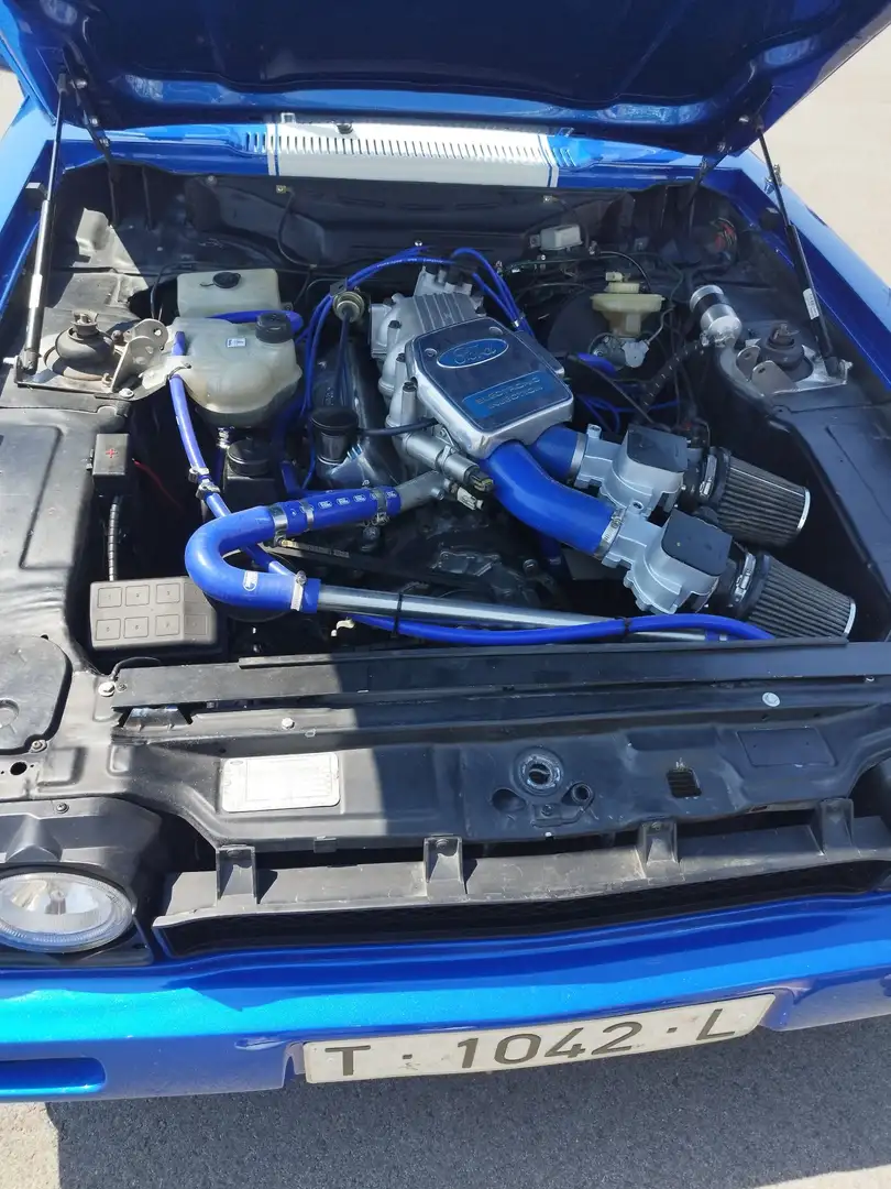 Ford Capri Ich verkaufe einen Ford Capri 2.8i. Motor und Getr - 2