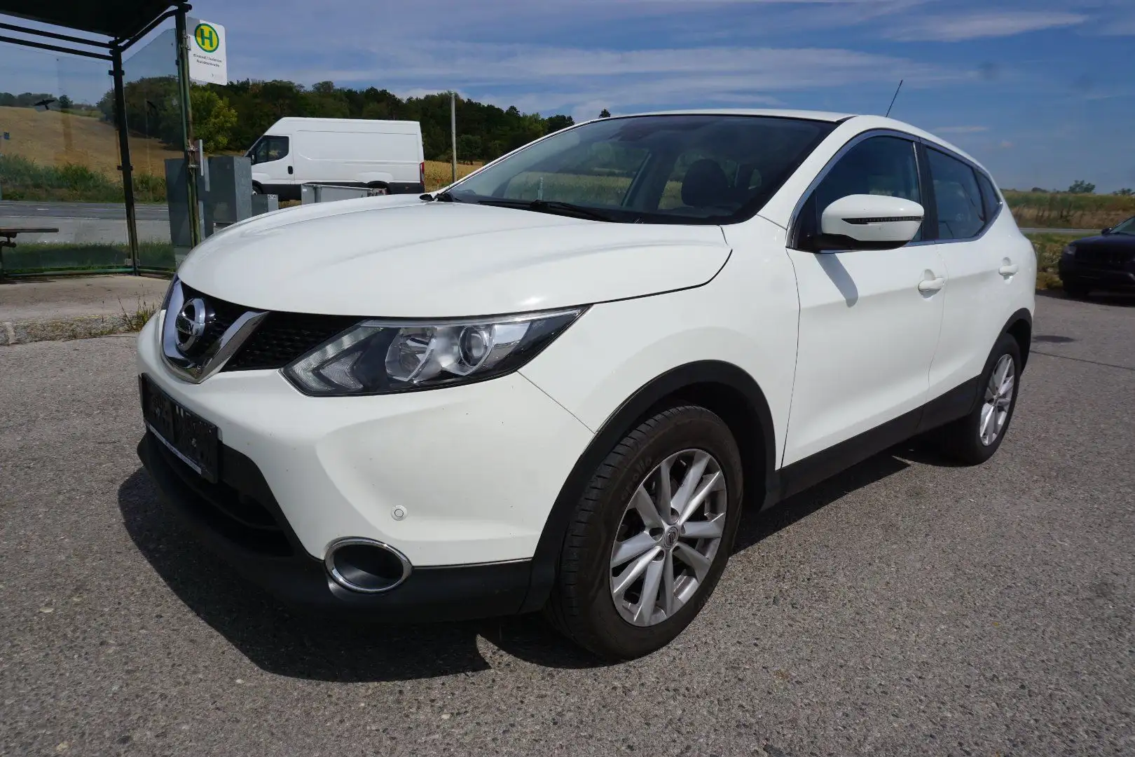 Nissan Qashqai 1.2 DIG-T Acenta 4x2 Weiß - 2