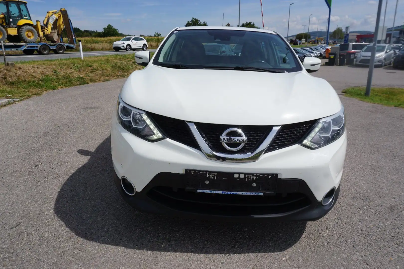 Nissan Qashqai 1.2 DIG-T Acenta 4x2 Weiß - 1