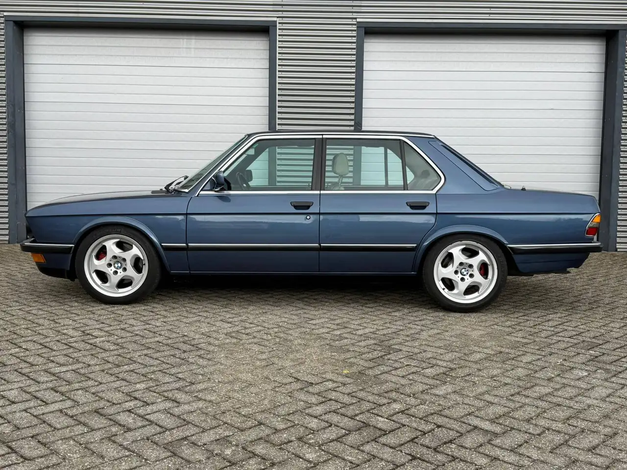 BMW 535i, foto 2