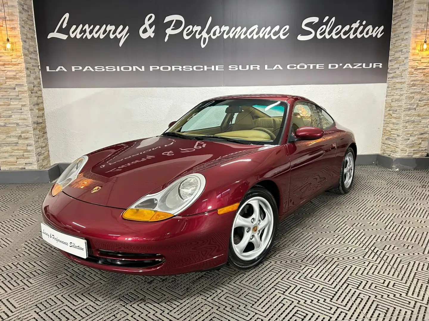 Porsche 996 911 3.4 300ch BVA - IMS Neuf - 89000km - Rouge Arena - Carnet à jour Rot - 1