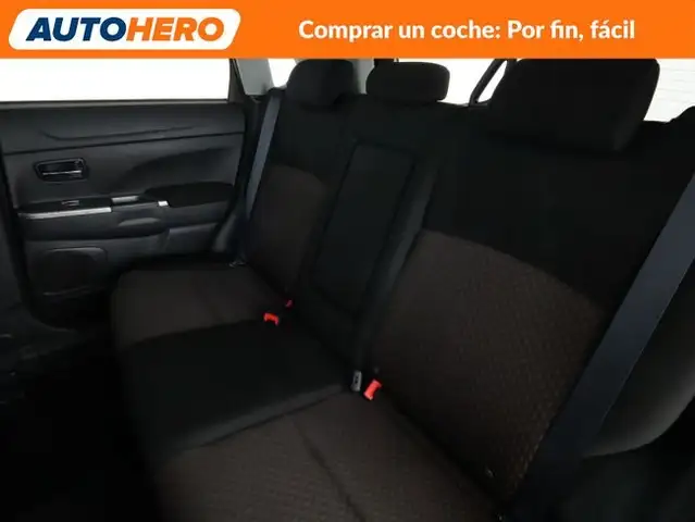 Mitsubishi ASX view 15