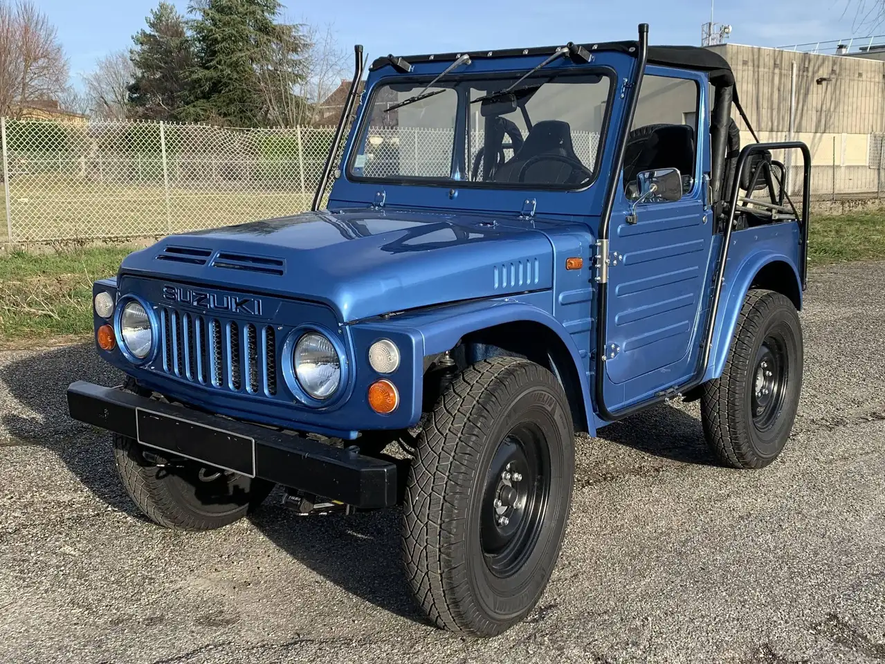 Suzuki LJ 80 Cabriolet, foto 1