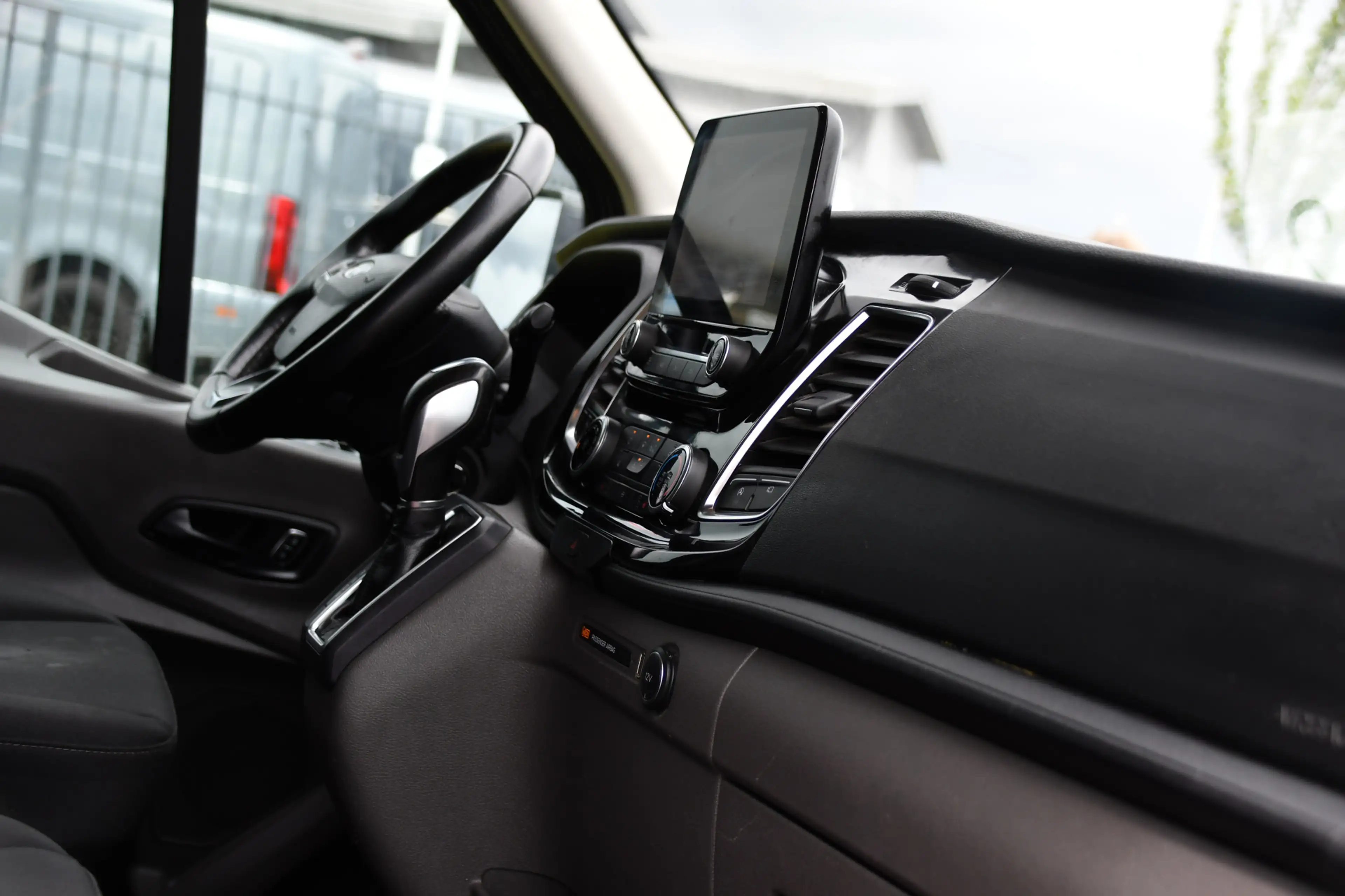 Ford Transit 350 2.0 TDCI L2H2 Limited PB Edition Cruise, Camer — photo 20