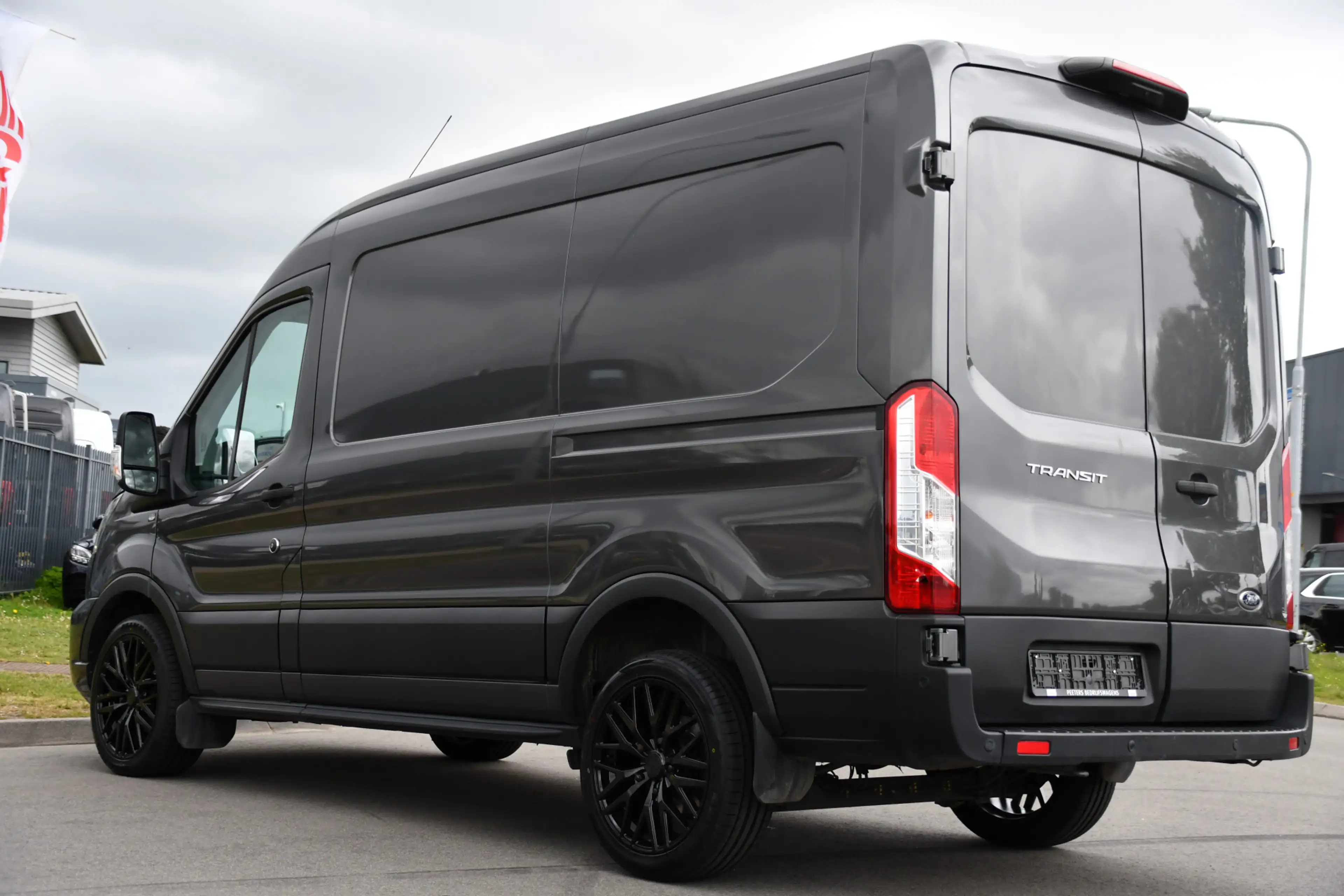 Ford Transit 350 2.0 TDCI L2H2 Limited PB Edition Cruise, Camer — photo 3