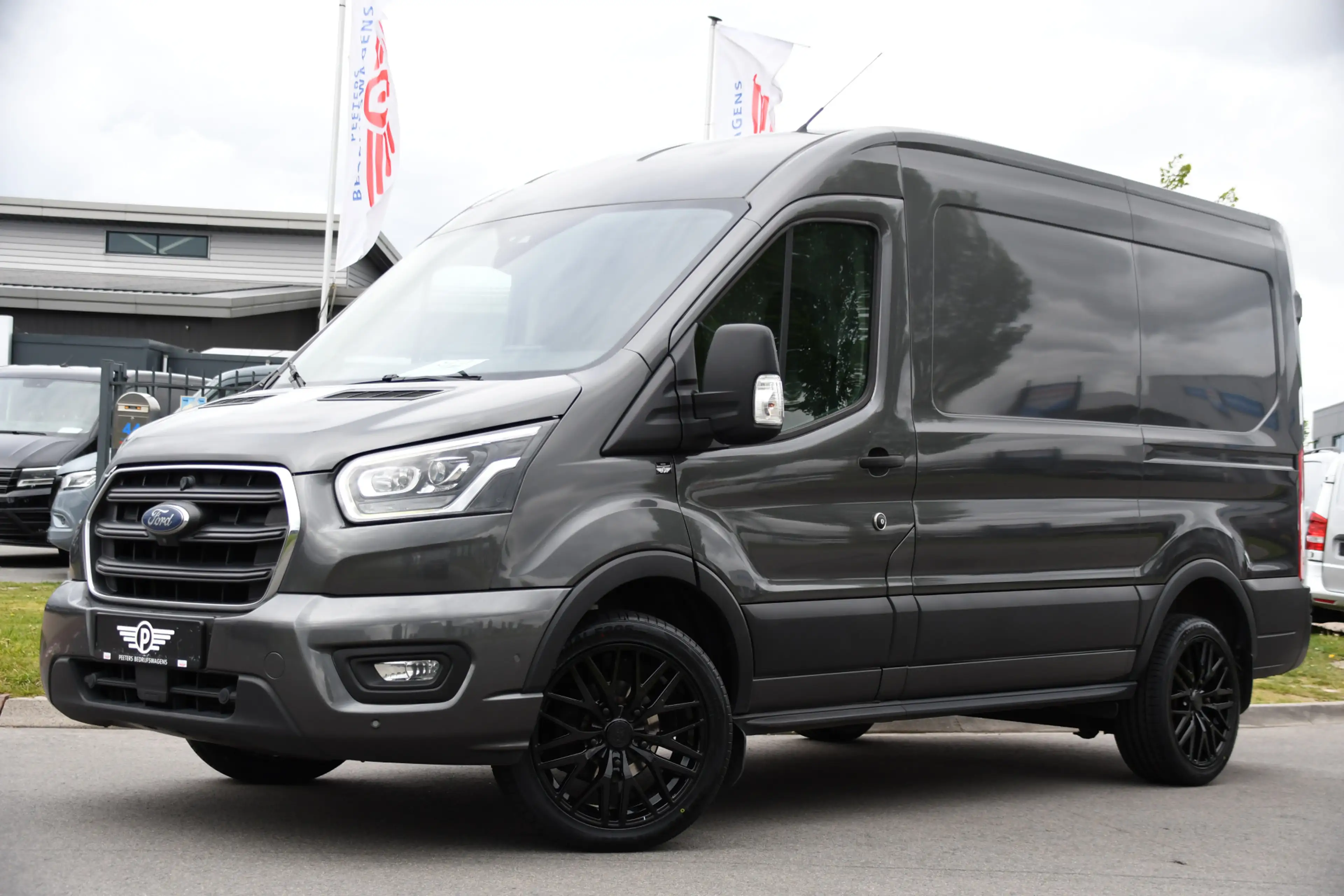 Ford Transit 350 2.0 TDCI L2H2 Limited PB Edition Cruise, Camer — photo 4