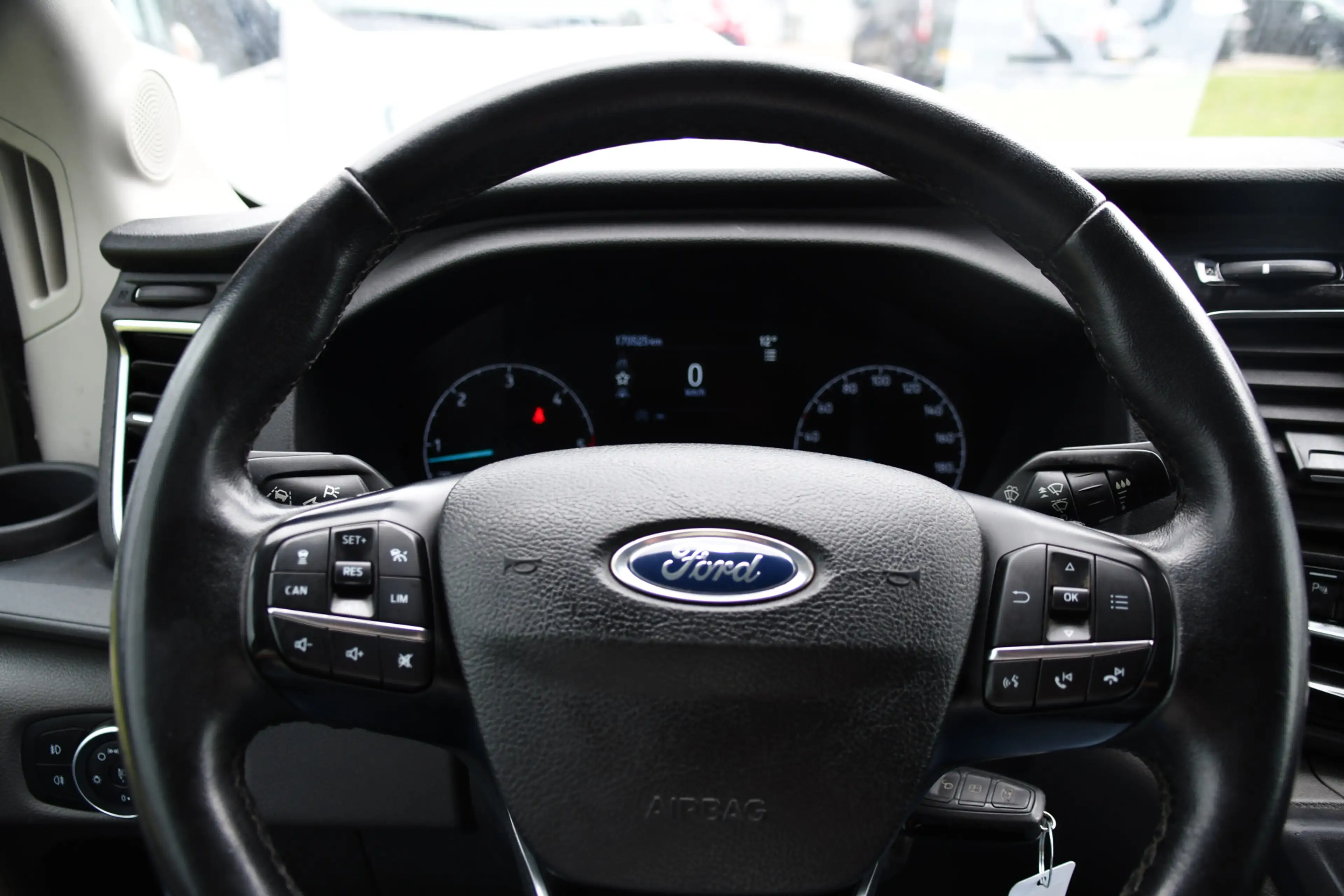 Ford Transit 350 2.0 TDCI L2H2 Limited PB Edition Cruise, Camer — photo 13