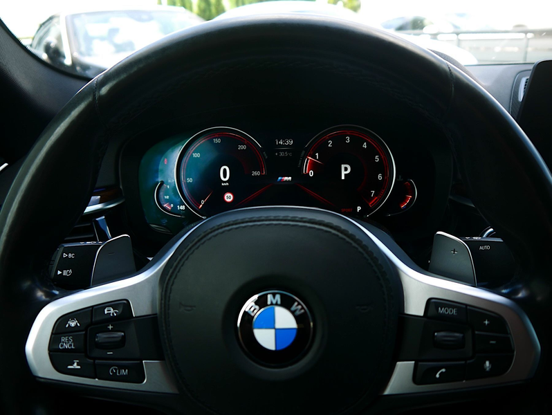 BMW 540 i xDrive M Sport *Night Vision & Remote Parking* — photo 12