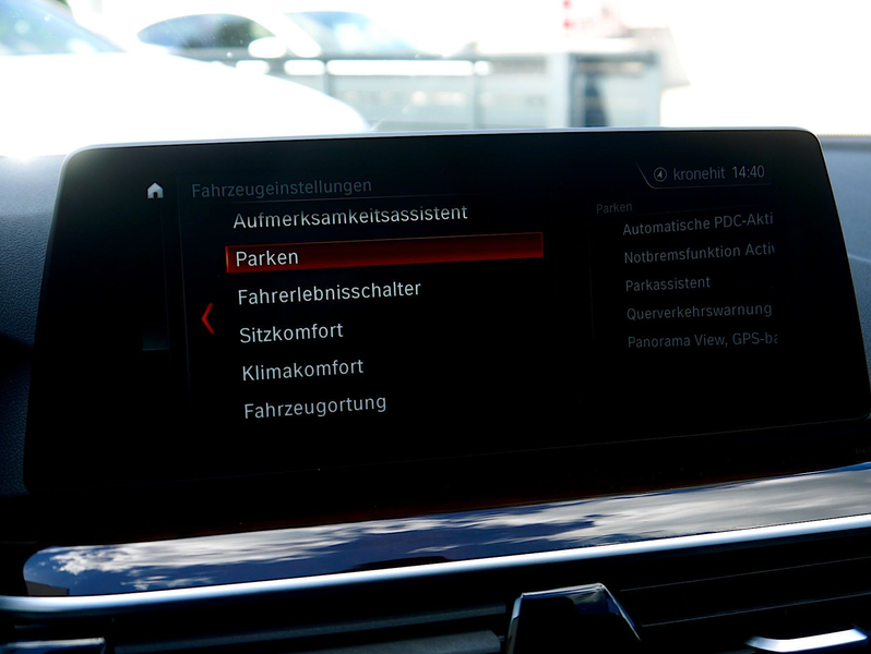 BMW 540 i xDrive M Sport *Night Vision & Remote Parking* — photo 14