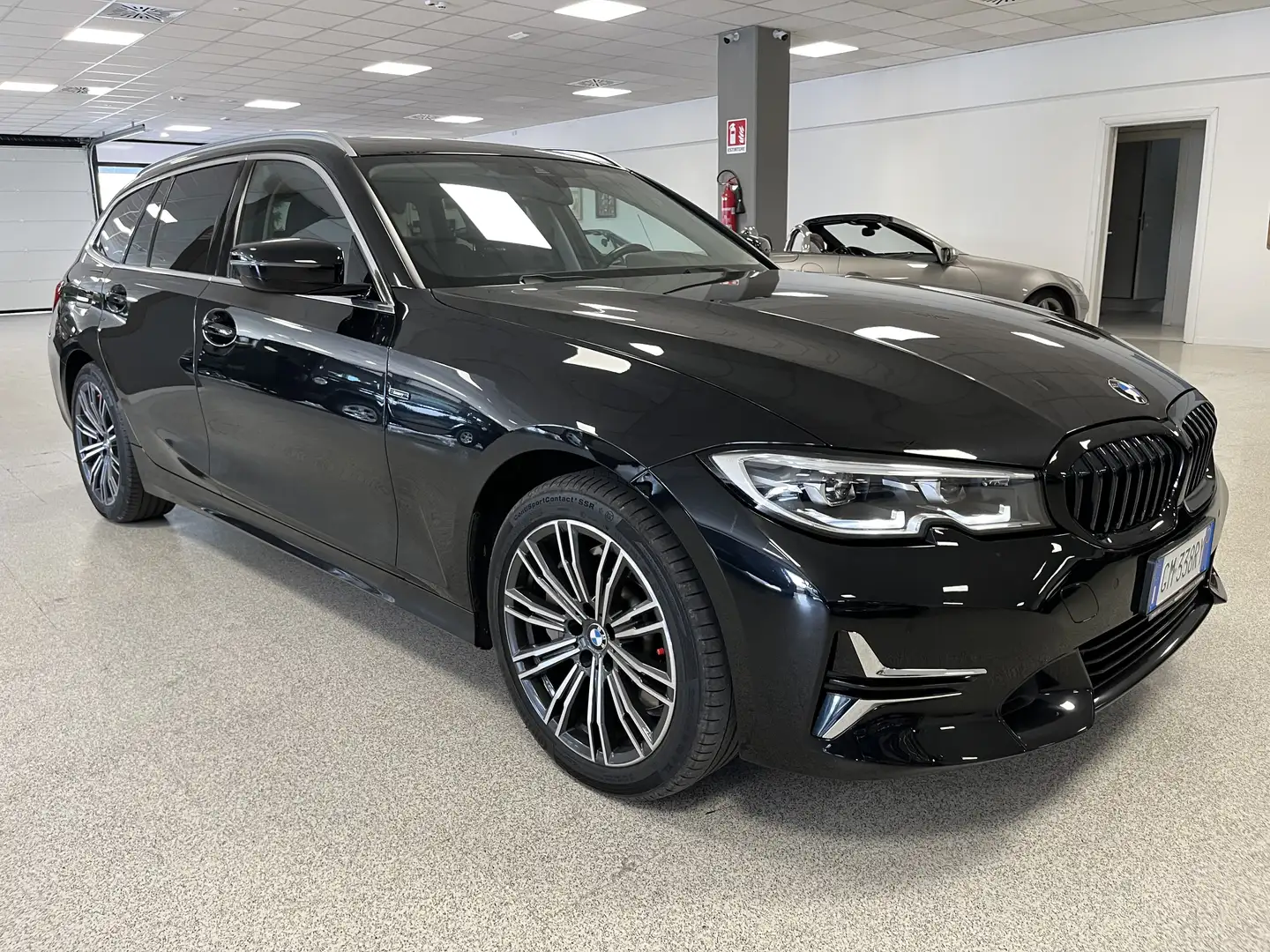 BMW 330 d Touring mhev 48V xdrive Luxury auto TETTO Noir - 1