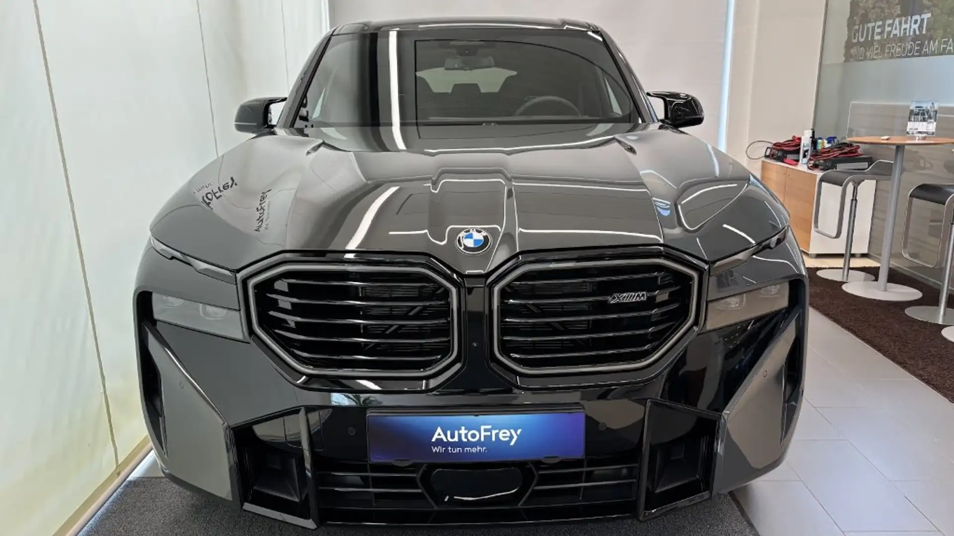BMW XM 50e 29,4kWh Grau - 2