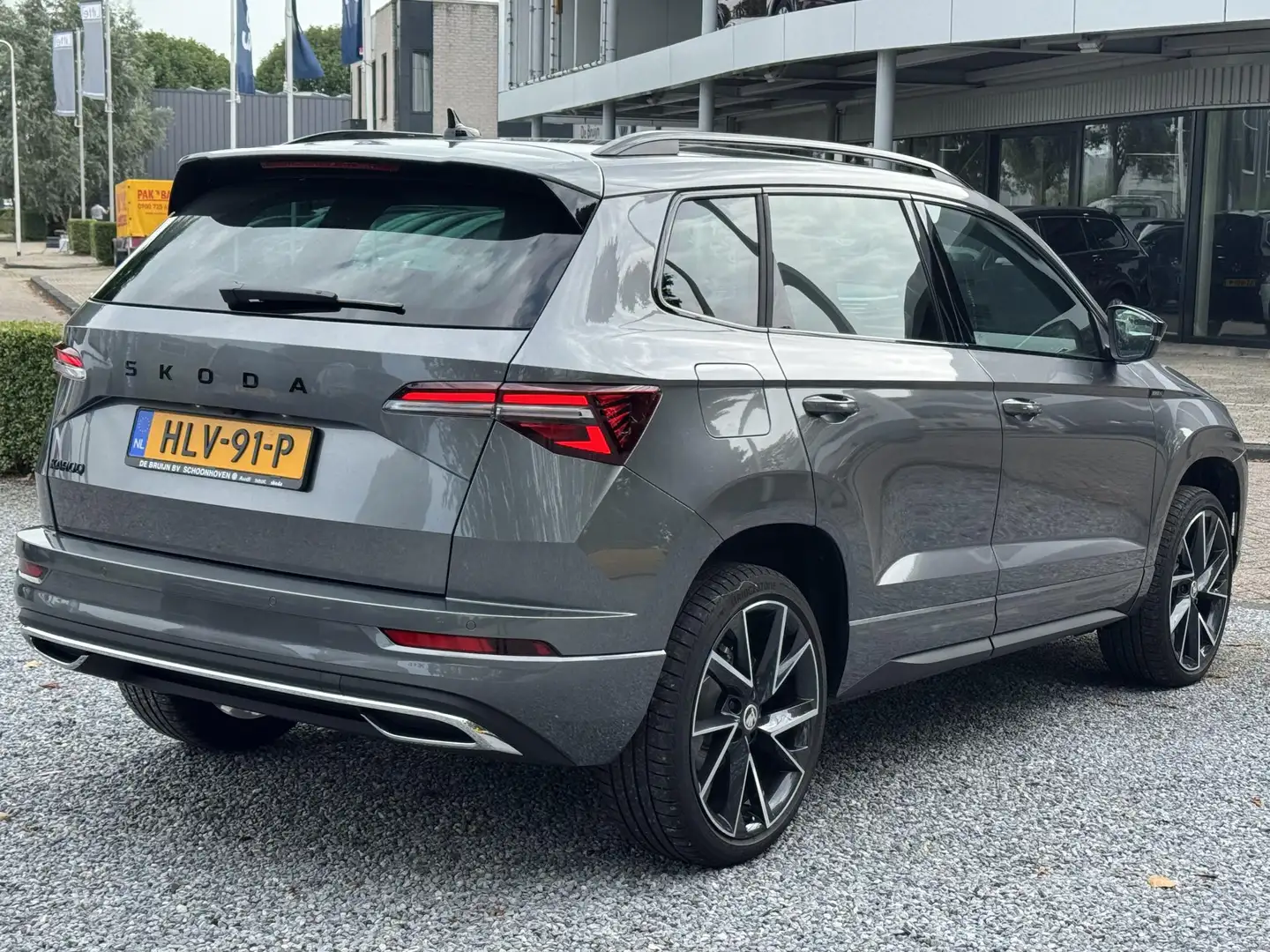 Skoda Karoq 1.5 TSI DSG Sportline Blackstyle (Camera,Virtual,A Gris - 2