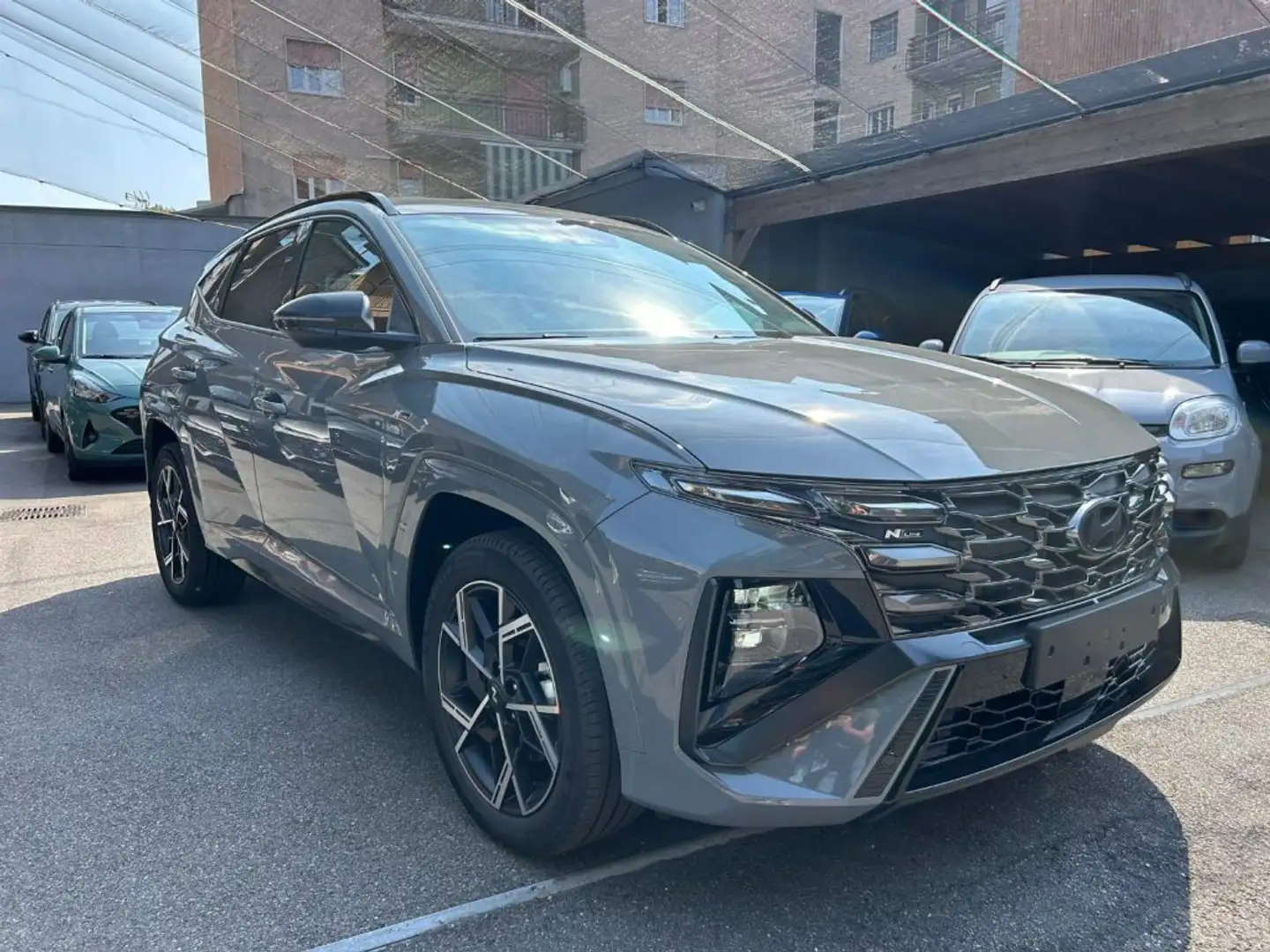 Hyundai TUCSON 1.6 HEV aut. N Line Grigio - 2