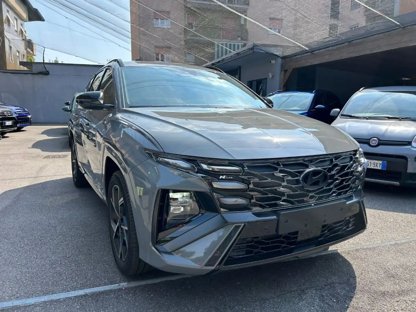 Hyundai TUCSON 1.6 HEV aut. N Line Grigio - 1