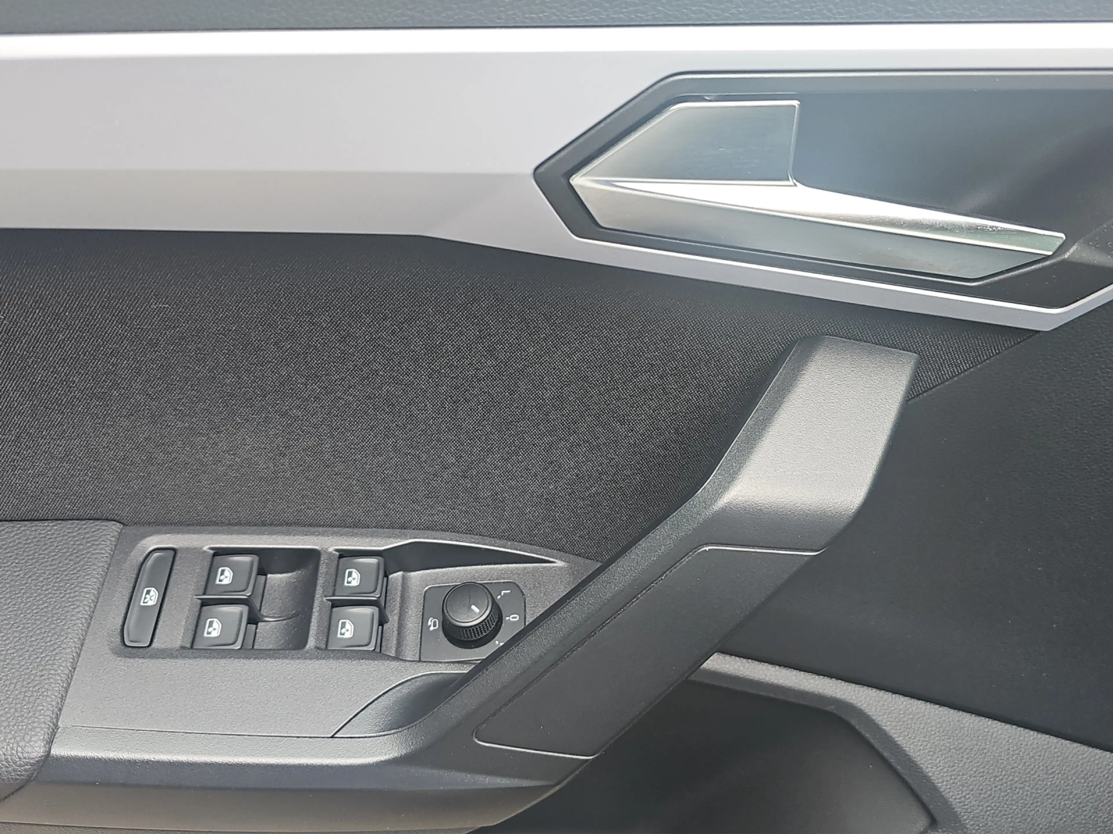 SEAT Arona FR 1.5 TSI LED NAVI FULL LINK GJR 17LM — photo 11