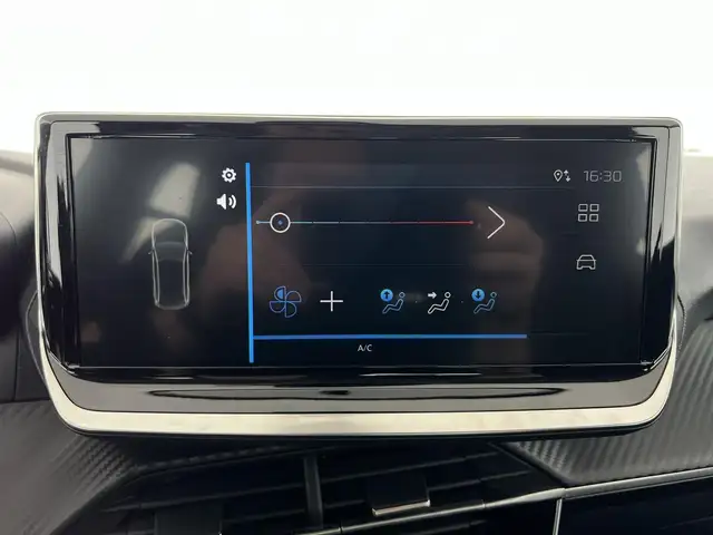 Peugeot 208 view 9