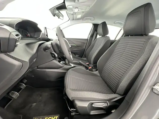Peugeot 208 view 7