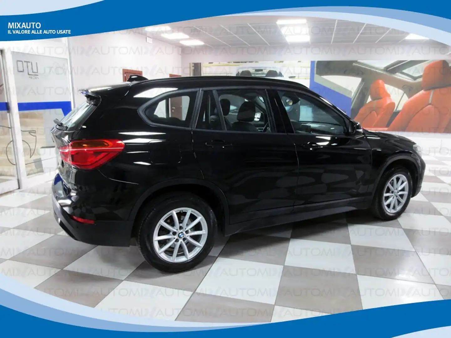 BMW X1 sDrive 16d Advantage EU6 Чорний - 2