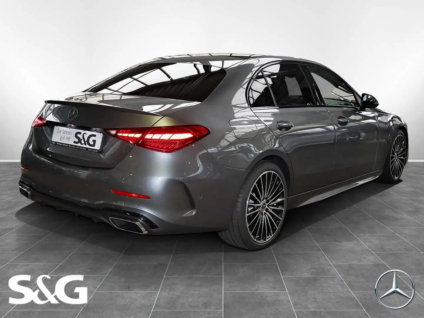 Mercedes-Benz C 300 4M AMG MBUX+360°+DIG-LED+AHK+Pano+Distro Grau - 2
