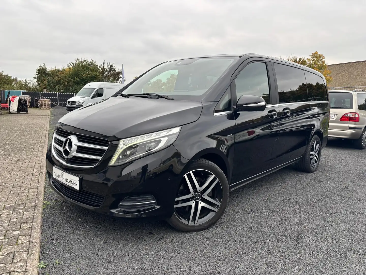 Mercedes-Benz V 250 d Lang EDITION 1 Standheizung 360° 6sitzer Schwarz - 1