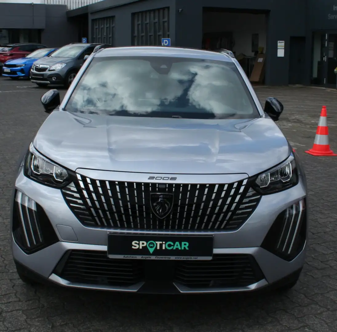 Peugeot 2008 Allure PureTech 130 PS, AT8, LED, SHZ, ACC, Navi Grau - 2