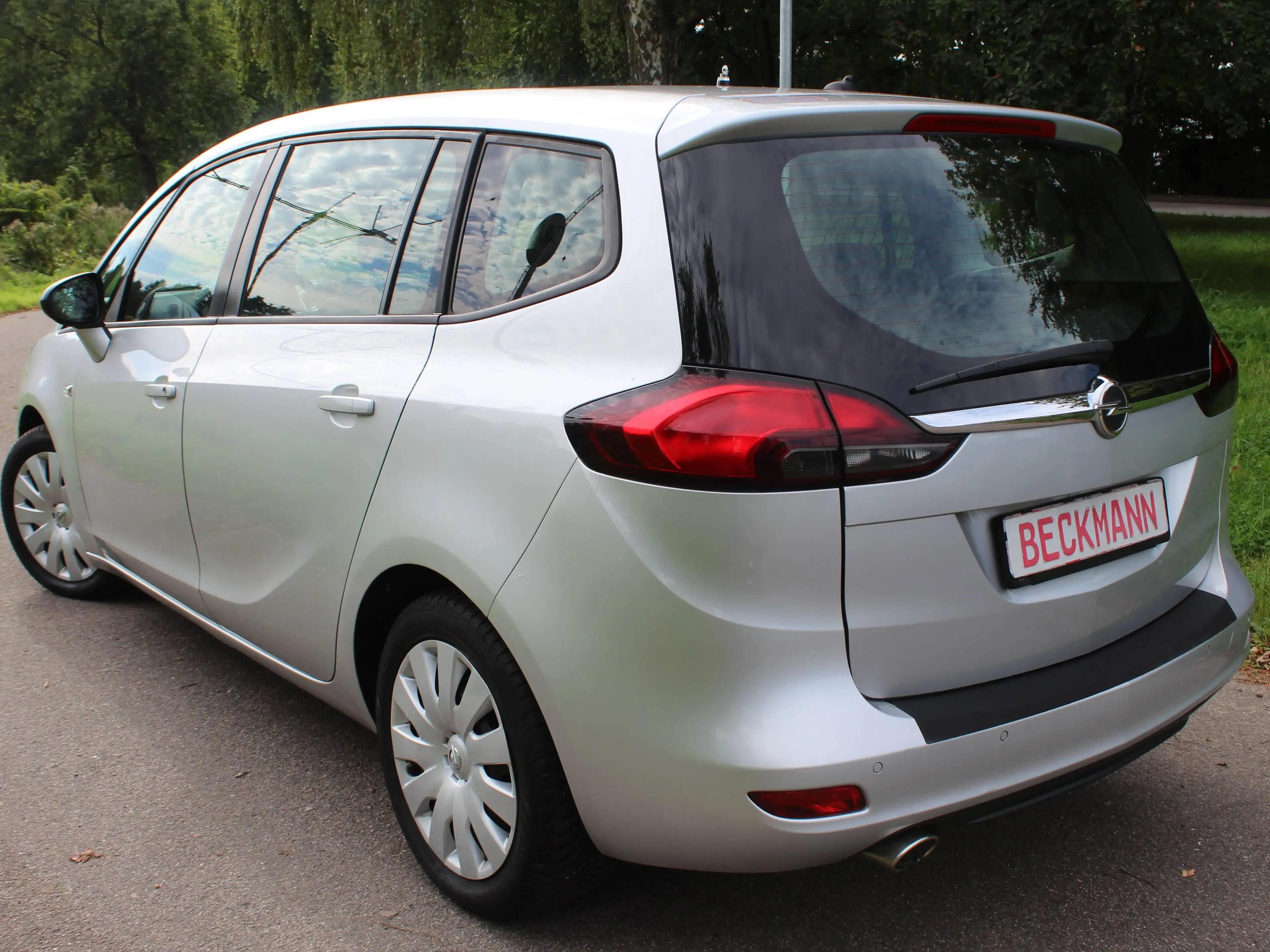 Opel Zafira Tourer Edition — photo 8