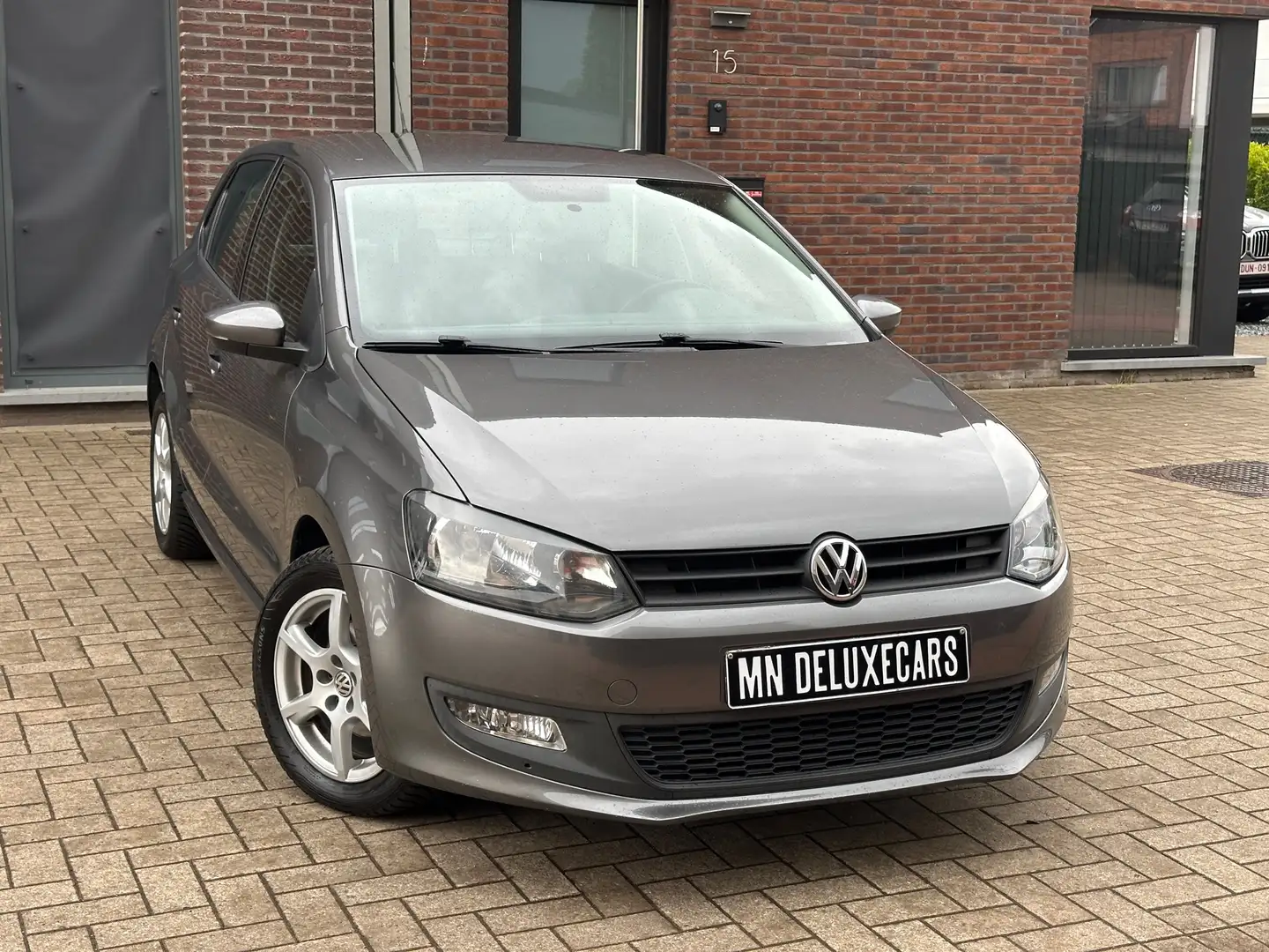 Volkswagen Polo 1.2 TSI Comfortline Grijs - 1