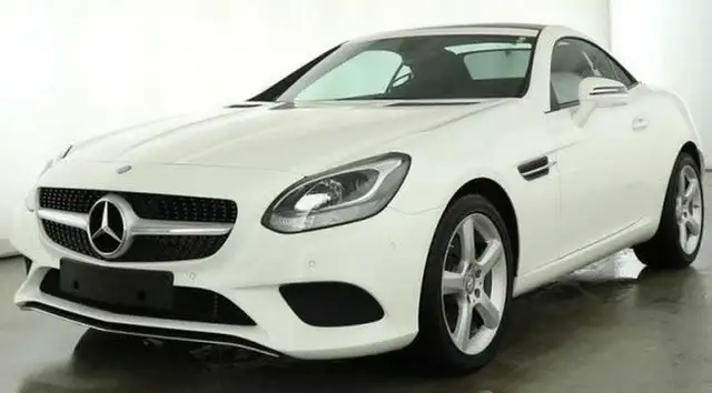 Mercedes-Benz SLC 200