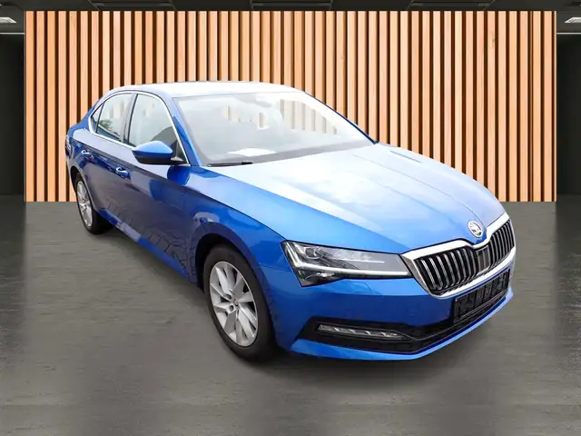 Skoda Superb view 14