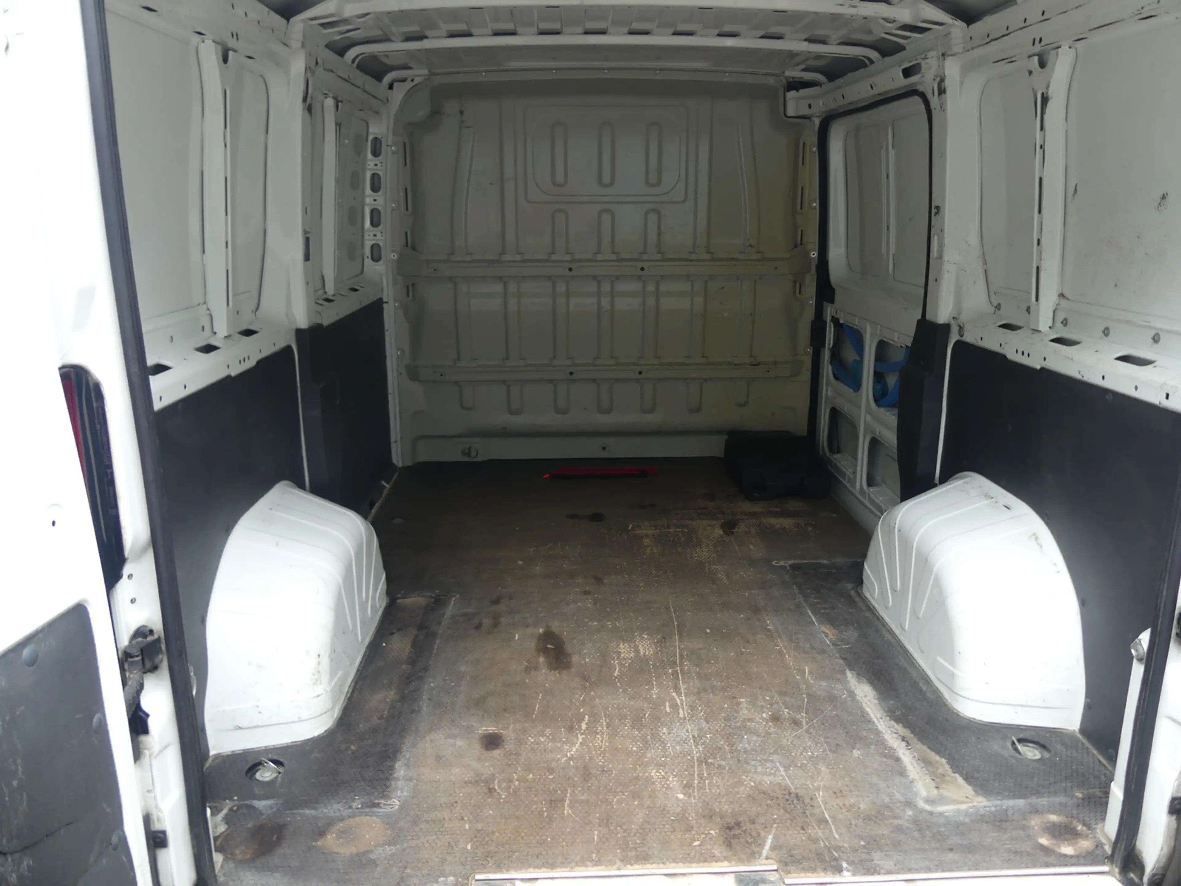 Citroen Jumper Kasten 30 L1H1 HDi 110 STDHZ/KLIMAAUT/PDC — photo 7