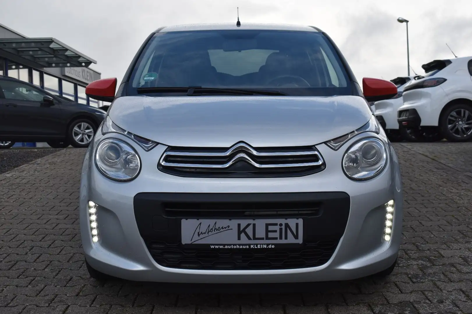 Citroen C1 Furio VTi 82 -- 5TÜRIG-KLIMA-SHZ-KAMERA-8FACH Grau - 1