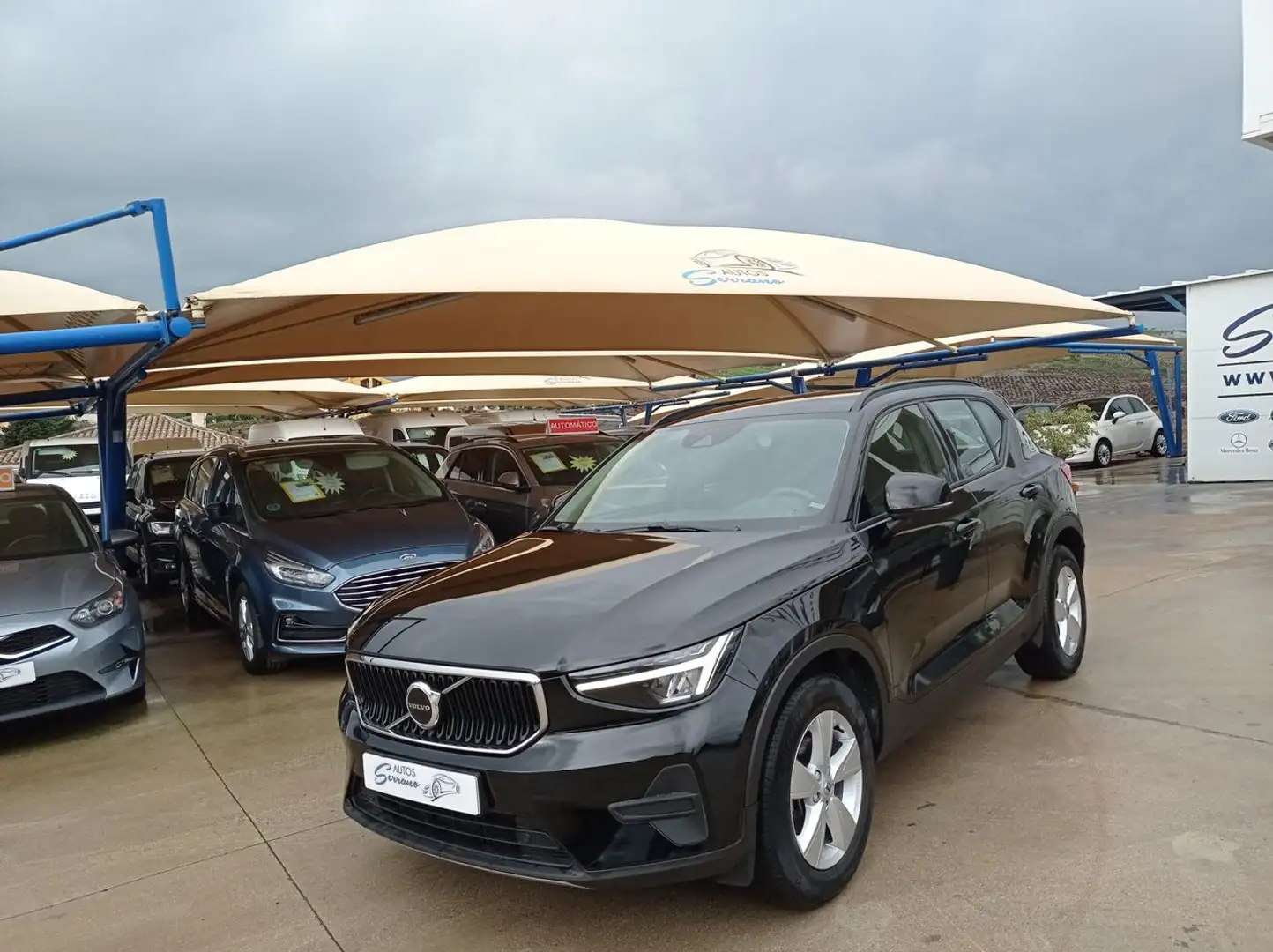 Volvo EX40 XC 40 T2 ESSENTIAL AUT. 129CV Zwart - 2