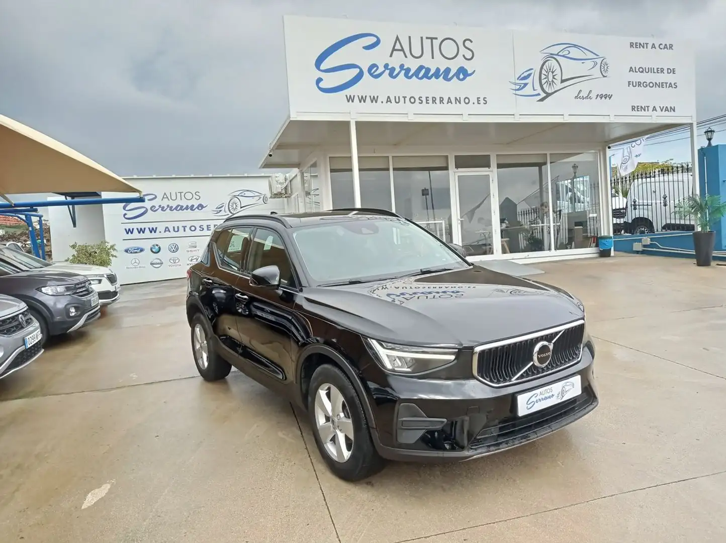 Volvo EX40 XC 40 T2 ESSENTIAL AUT. 129CV Zwart - 1