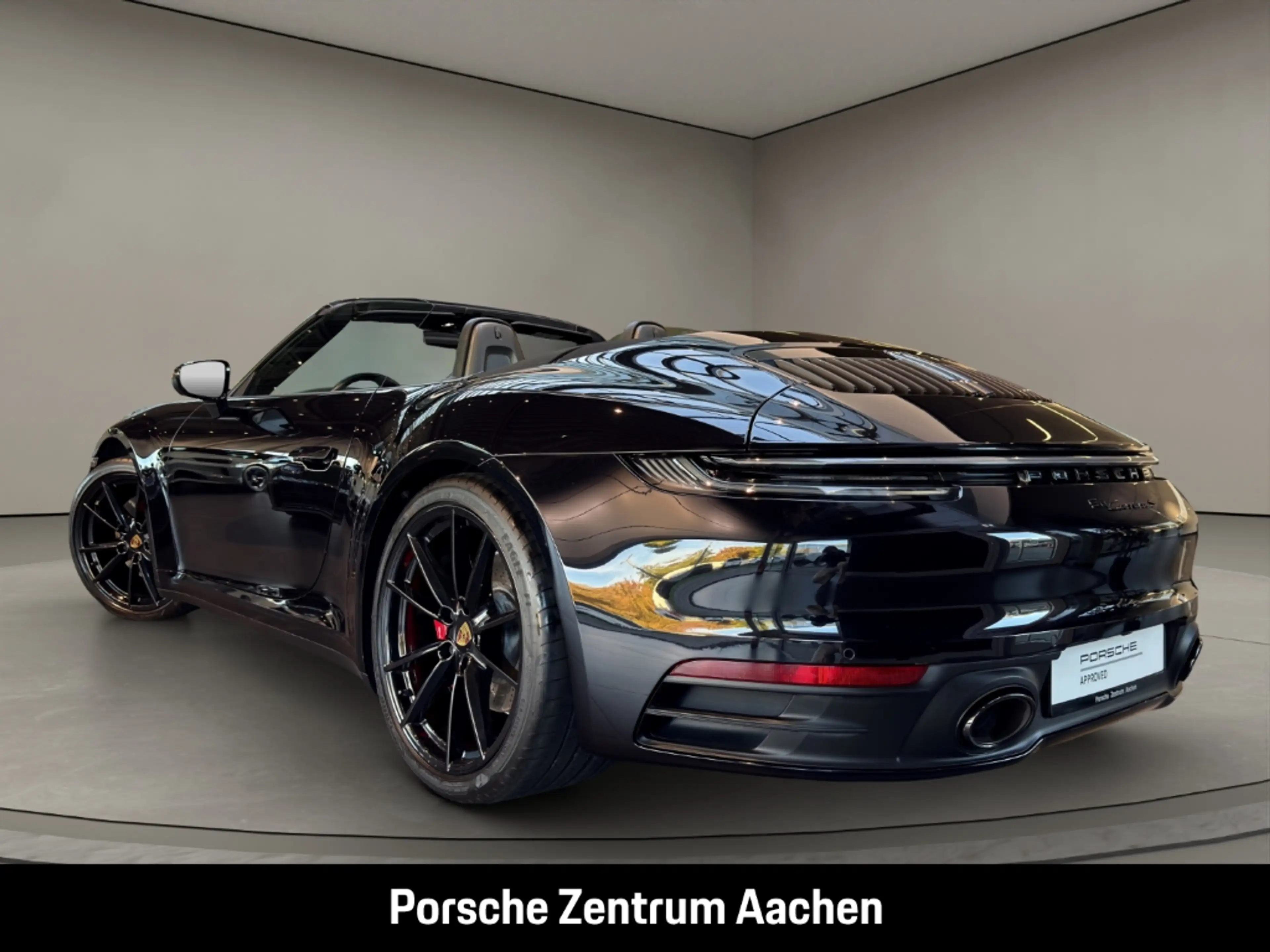 Porsche 992 911 Carrera S Cabriolet InnoDrive Sportabgas — photo 3