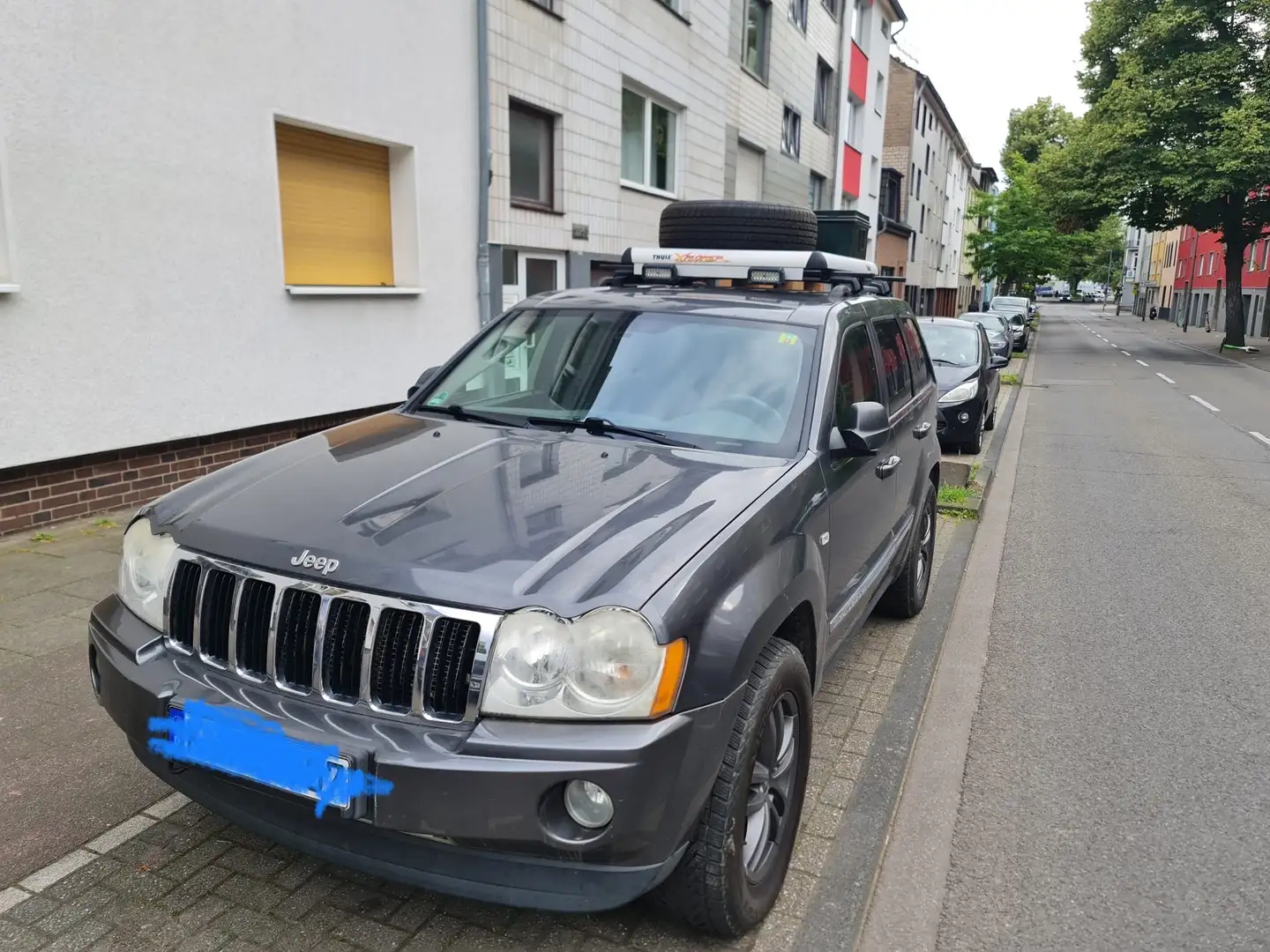 Jeep Grand Cherokee Grand Cherokee 4.7 AutomatikLimited LPG Grau - 1