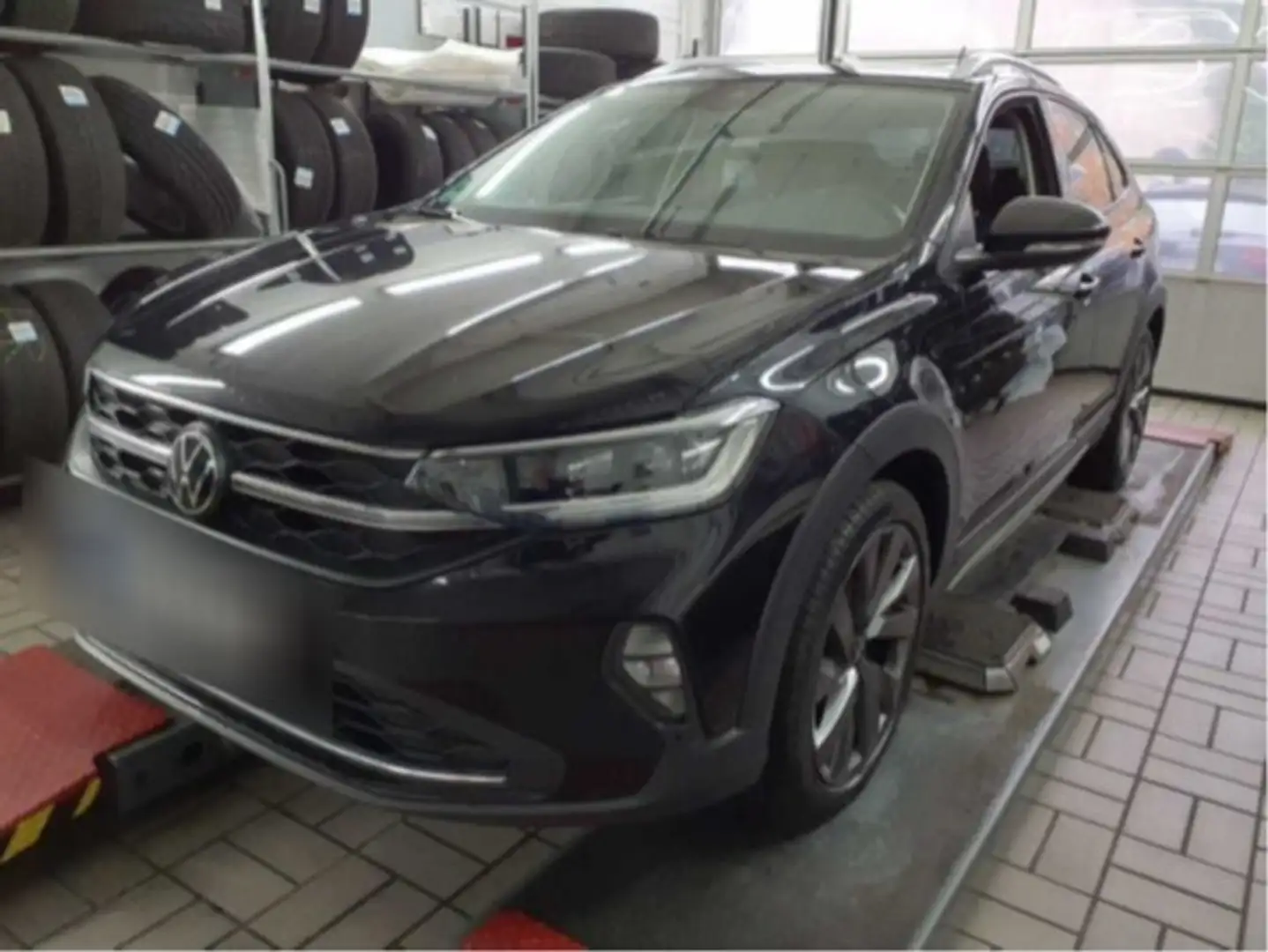 Volkswagen Taigo Style 1.5l TSI 110kW DSG AHK LED Klima Schwarz - 1