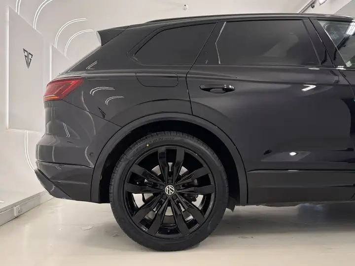 Volkswagen Touareg 2021, foto 13