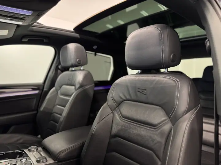 Volkswagen Touareg 2021, foto 9