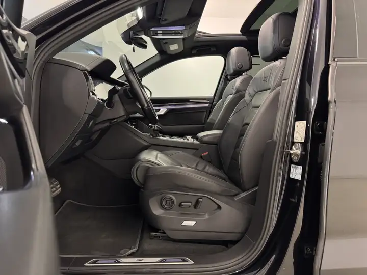 Volkswagen Touareg 2021, foto 25
