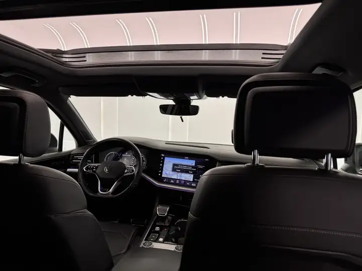 Volkswagen Touareg 2021, foto 7