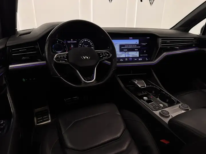 Volkswagen Touareg 2021, foto 8