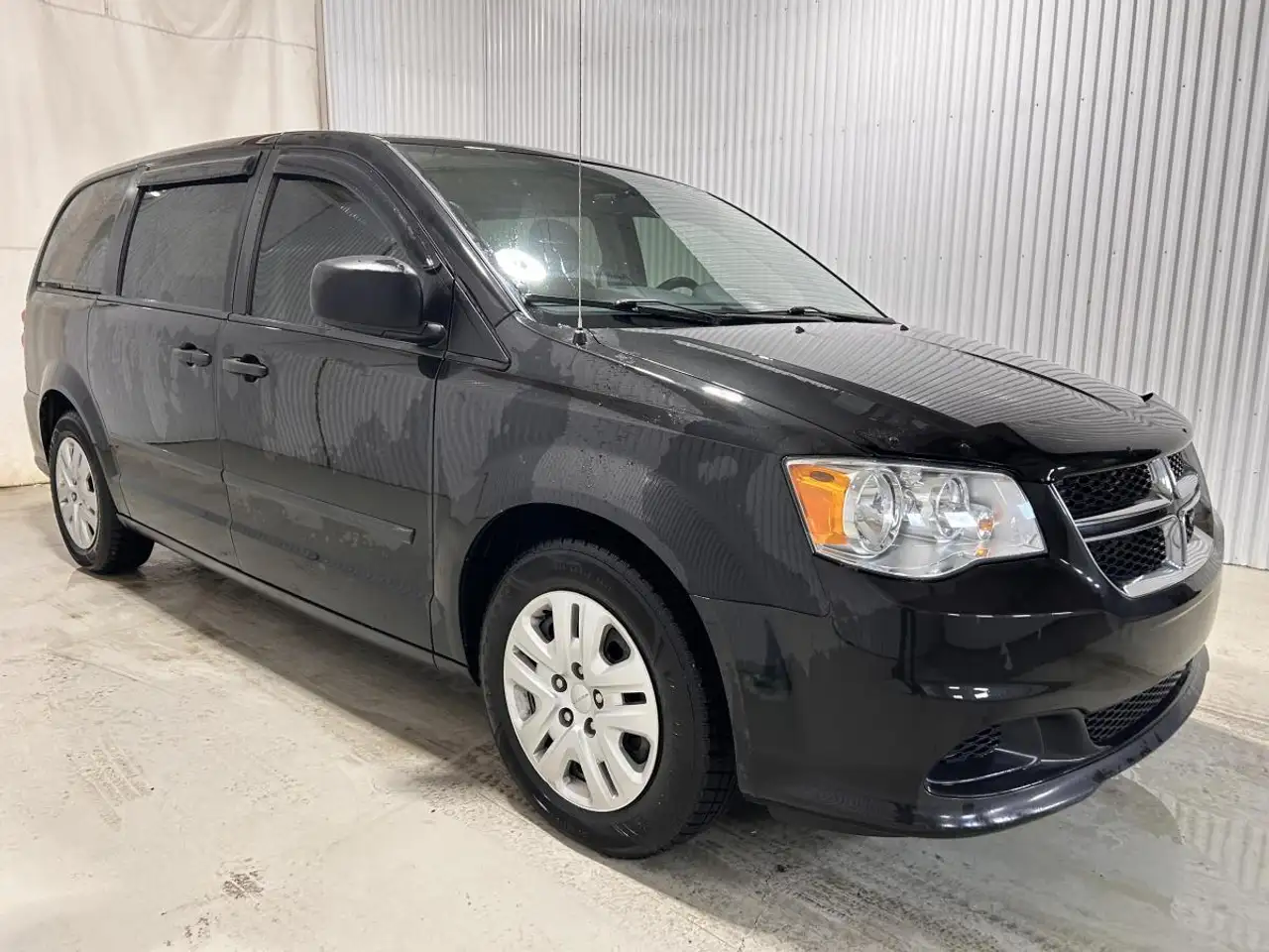 Dodge Grand Caravan снимка Dodge Grand Caravan